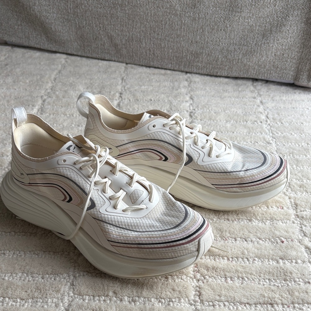 APL Streamline Shoes